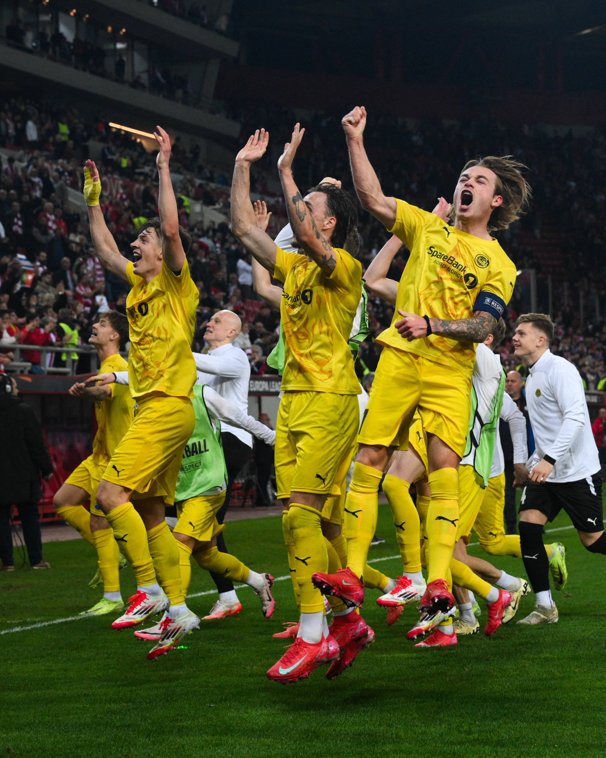 9you娱乐-惊心动魄！欧洲杯资格赛火爆开战