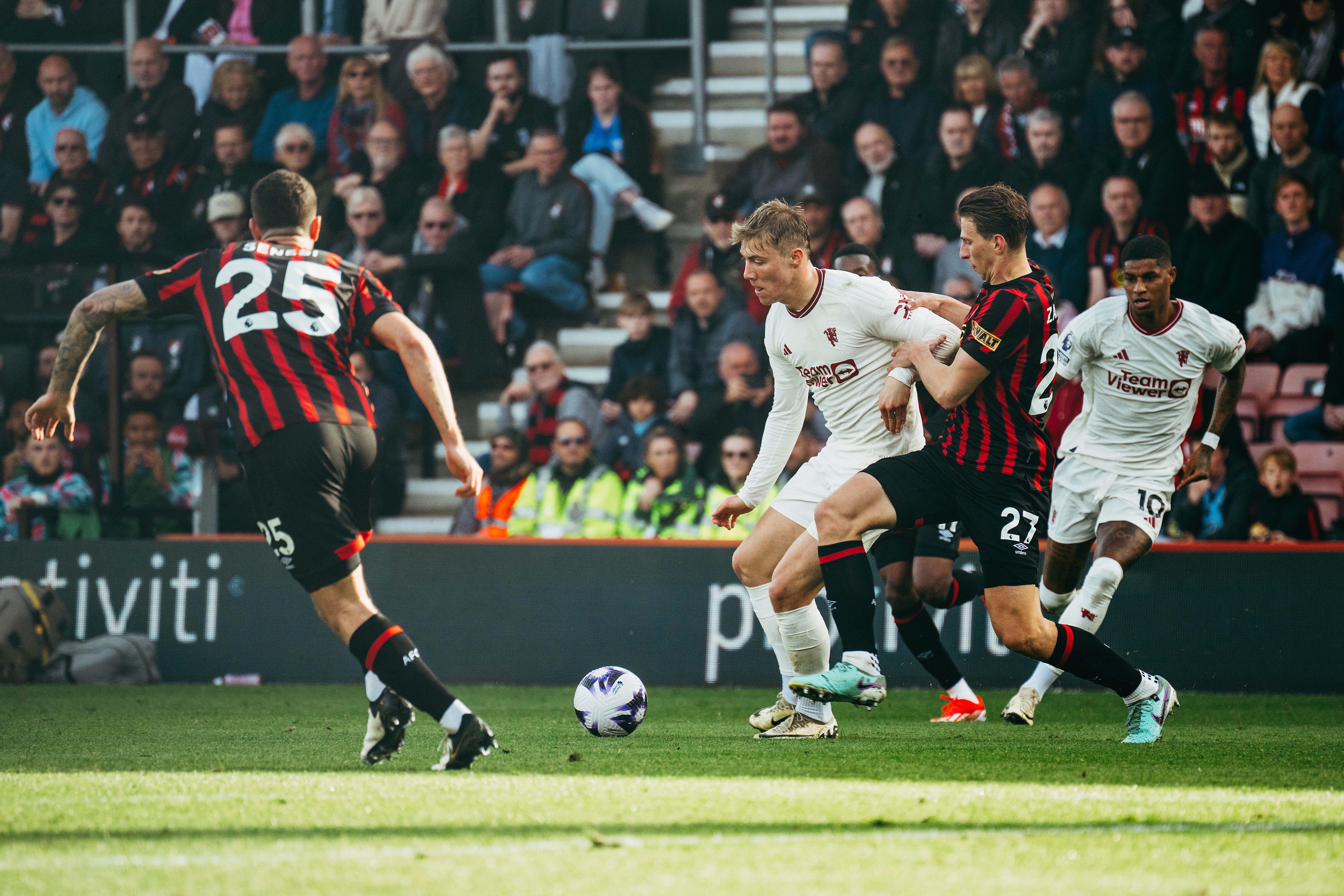 九游娱乐首页-关于曼联客场击败伯恩茅斯，紧咬积分榜前列的信息