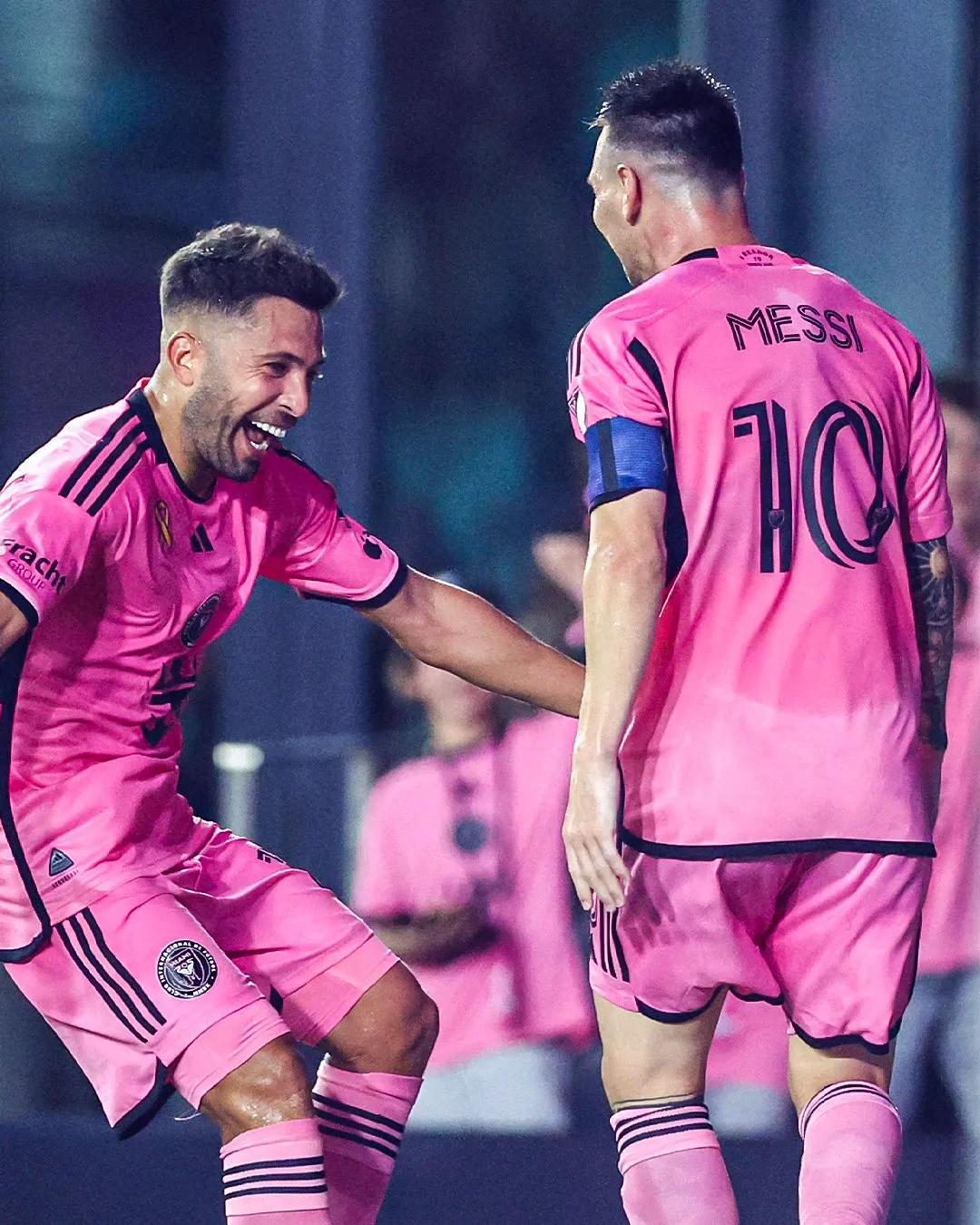 关于伤愈复出，球员们勇往直前追逐胜利！的信息