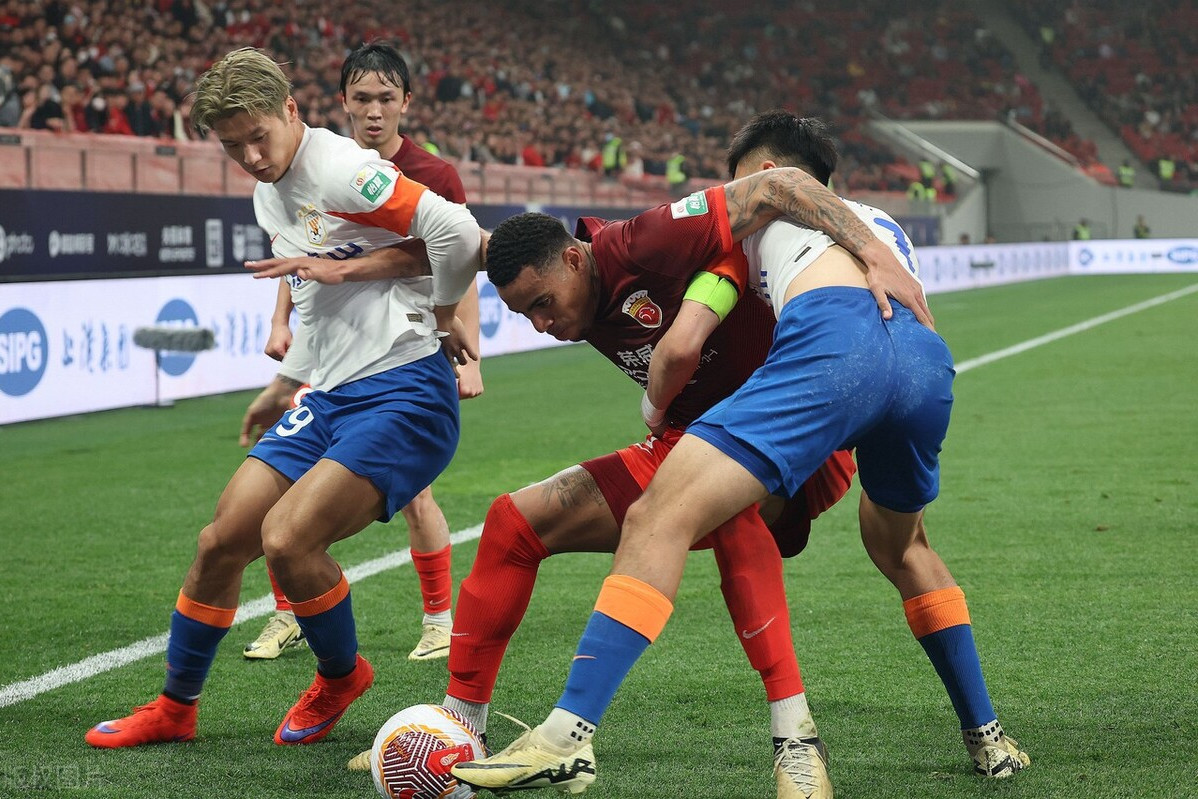 九游中国-顽强对抗，双方实力对比势均力敌的简单介绍