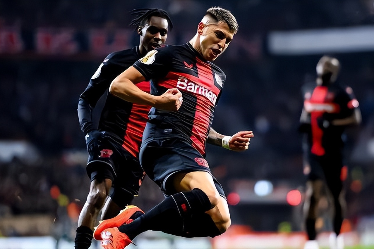 勒沃库森首发阵容调整德甲战术大变的简单介绍