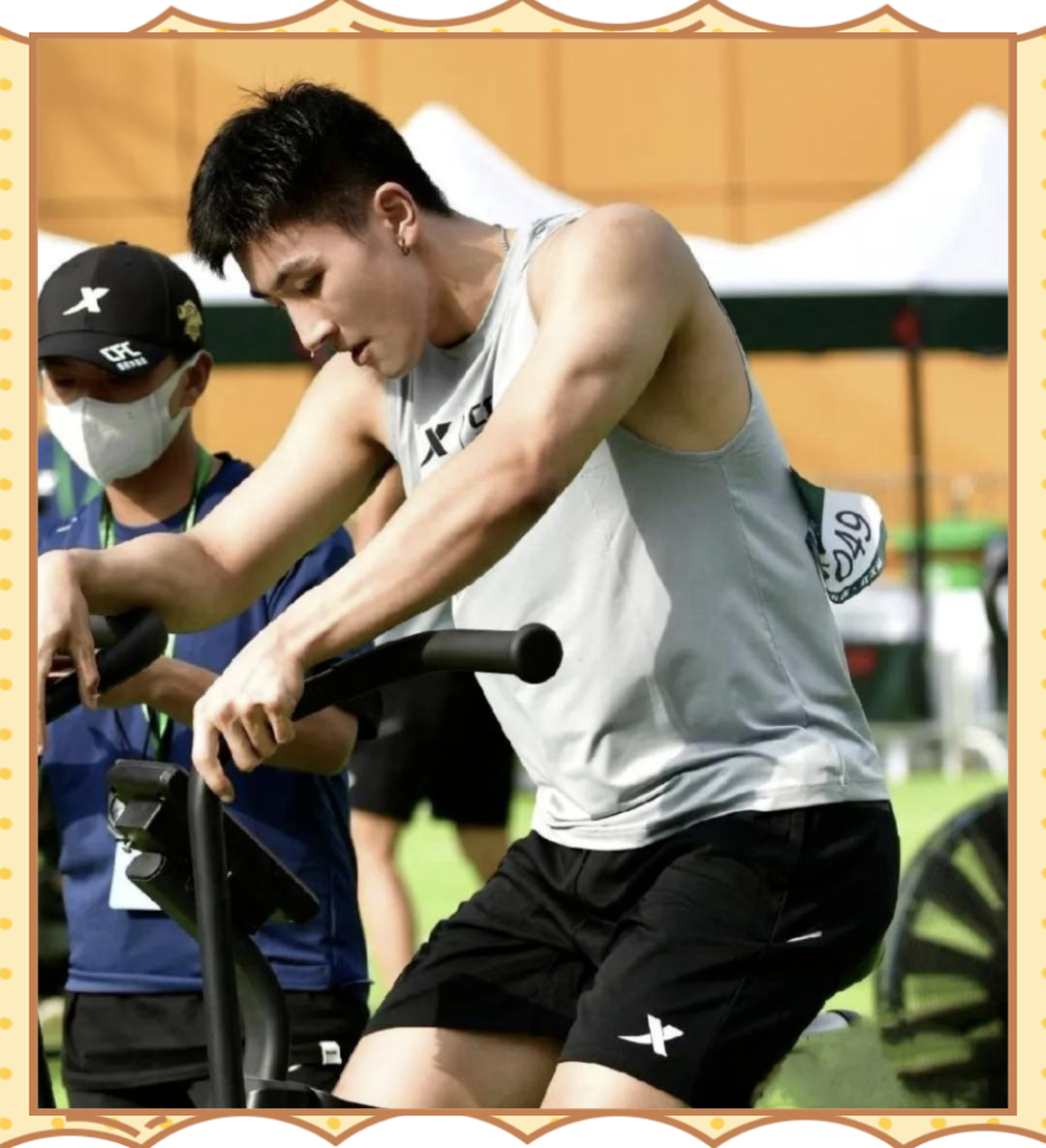 九游娱乐-篮球界新星崛起，自信王者风采迷人的简单介绍